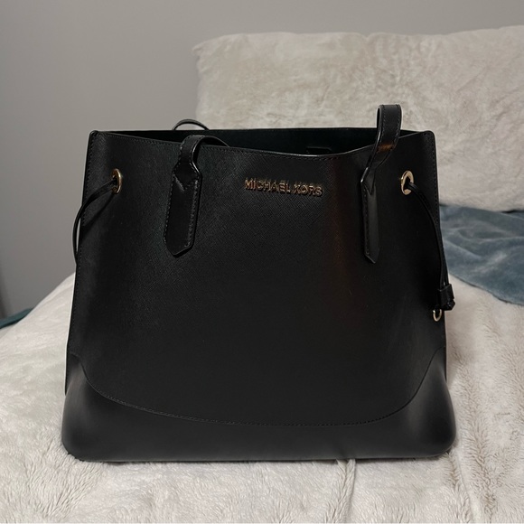 LIKE NEW Michael Kors black/gold tote bag - Picture 2 of 7